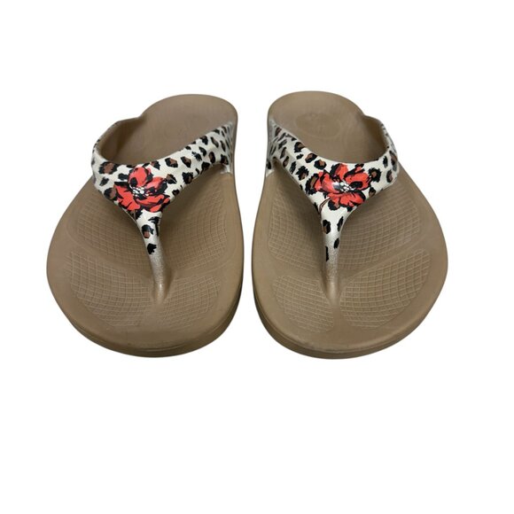 OOFOS Women's OOlala Limited Thong Sandals Flip Flop in Leopard Flora size 9 - Picture 3 of 10